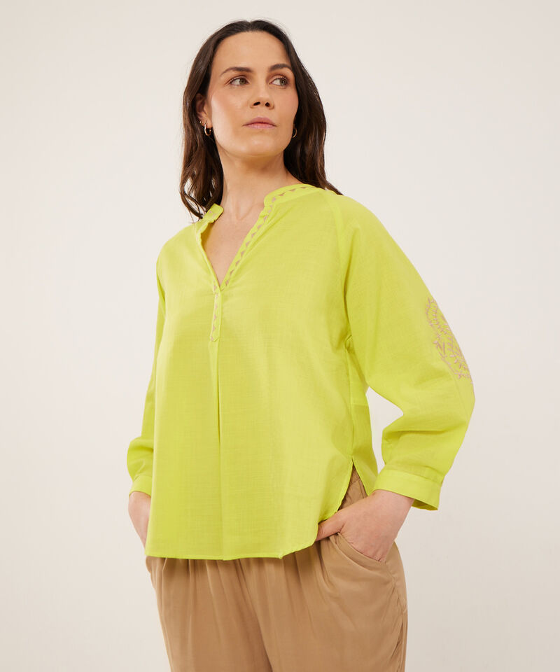 Blusa Manga 3/4 Unicolor Con Bordado