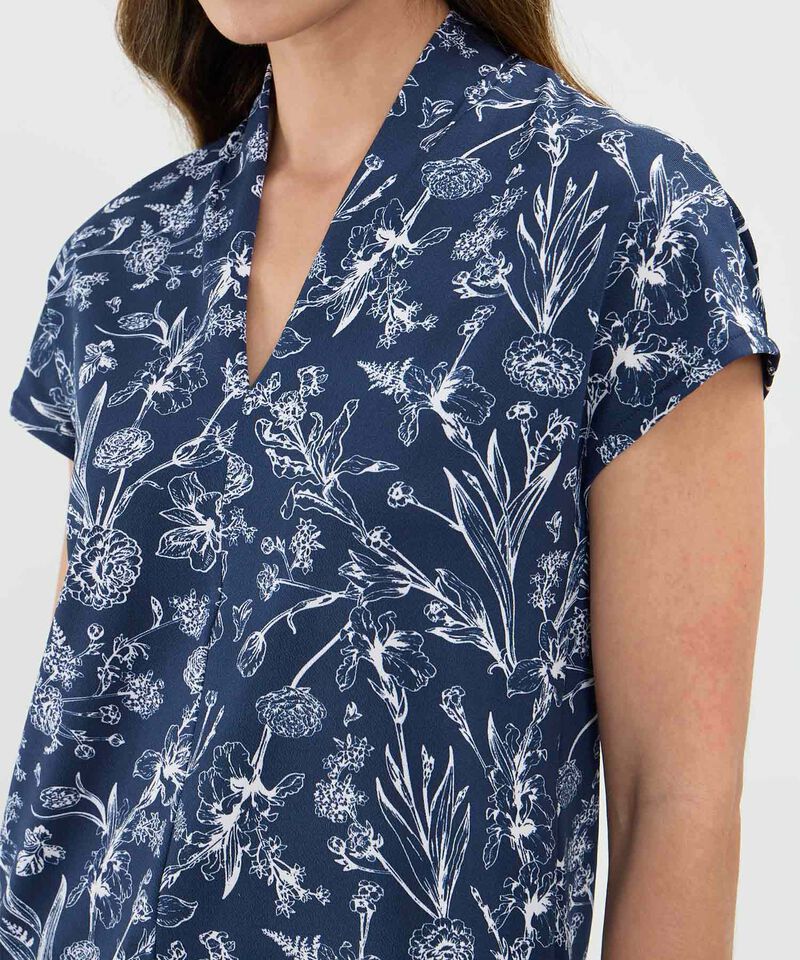 Camiseta Estampada Cuello en V