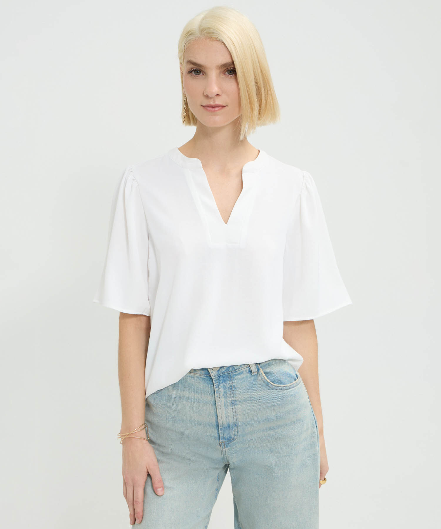 Blusa Unicolor Con Cuello V