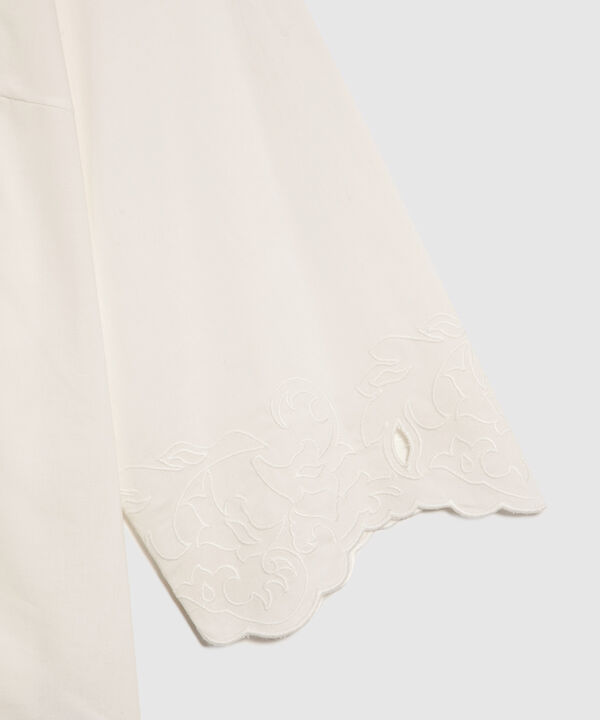 Camisa Con Bordado image number null